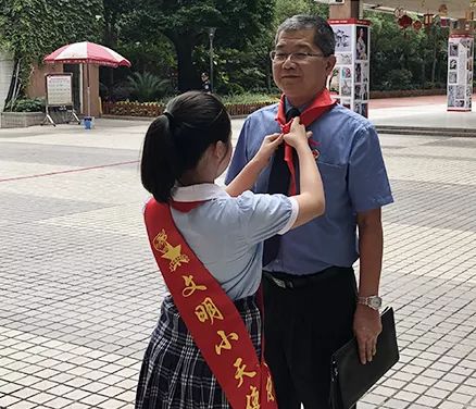 当警察遇到学生时代的老师,当警察遇到政法大学学生