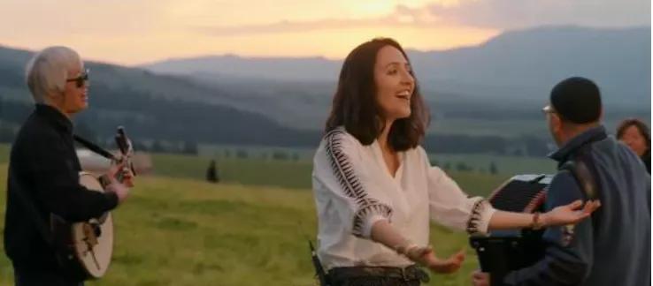 这个曾拯救了刘烨的女人上热搜了，结婚12年甜蜜如初，一双儿女人见人爱