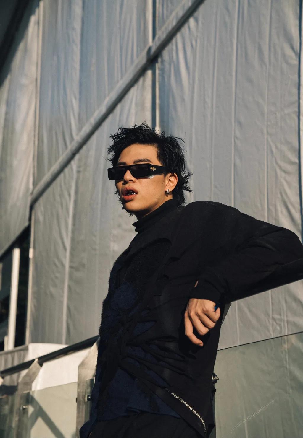 苦闷的2020年最后一个月，就让INNERSECT来一拳结束