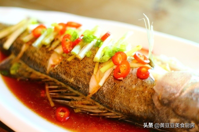 做清蒸海鱼开锅蒸还是冷水蒸,清蒸海鱼要多少分钟