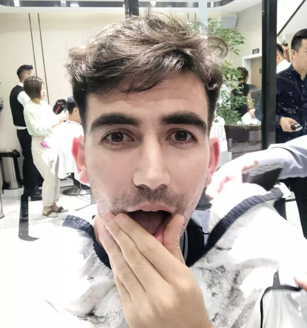 中国网红跟外国网红哪个赚钱,外国网红也赚钱么