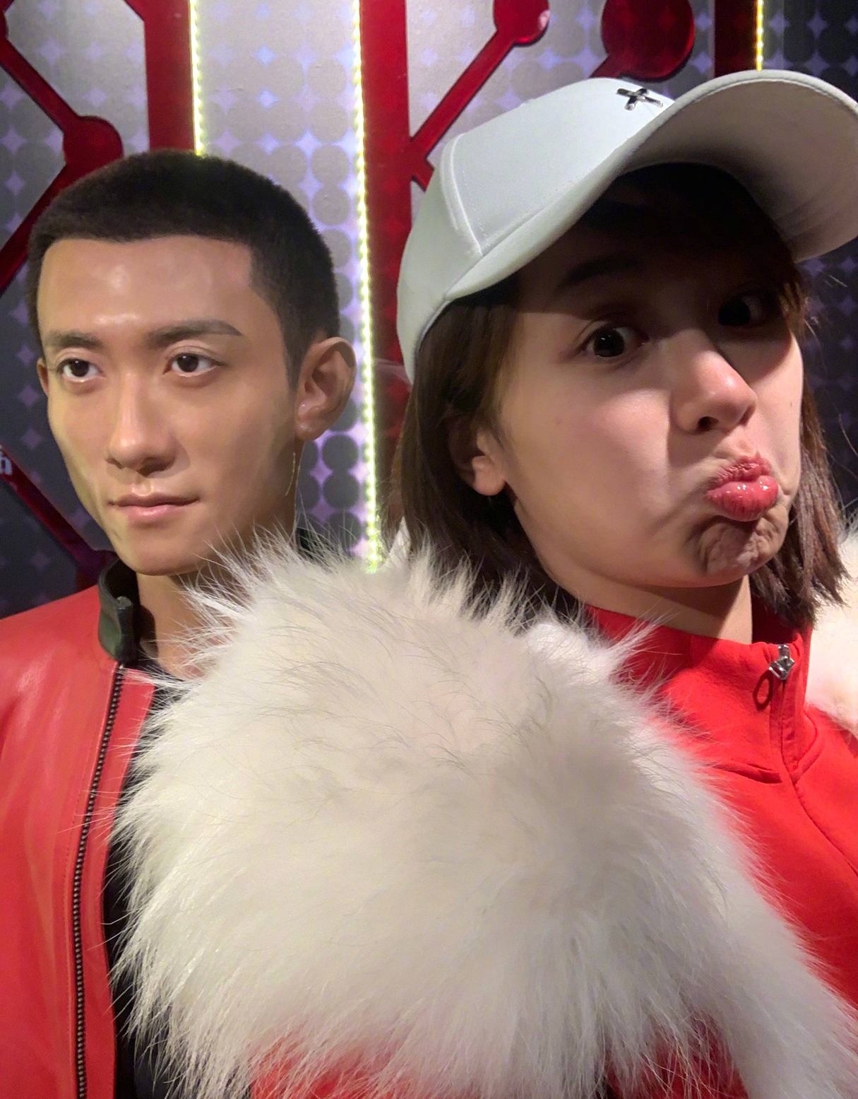 张一山发微博给杨紫庆生照片,张一山发微博给杨紫庆生评论区