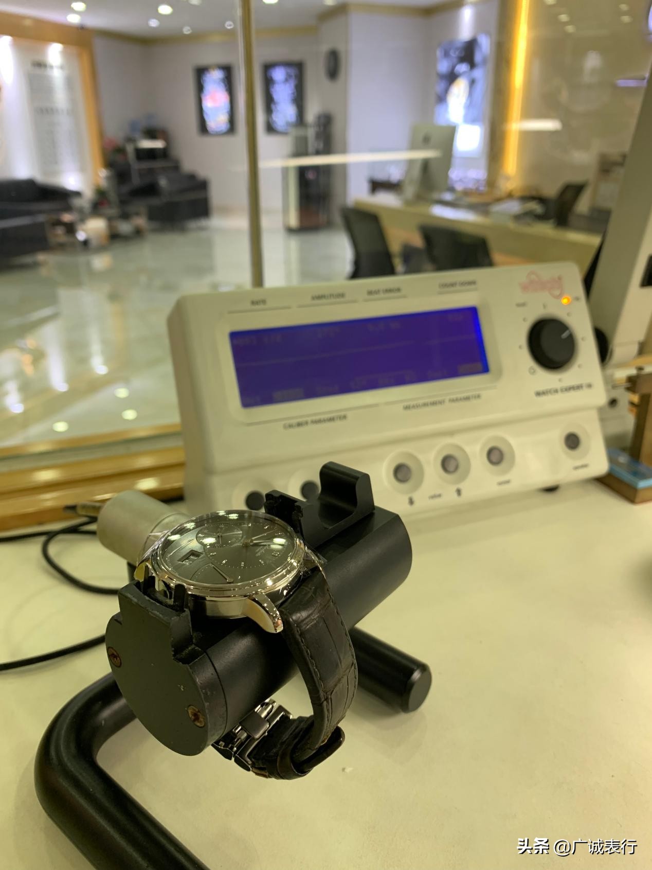 格拉苏蒂十万左右,美度手表值得修吗