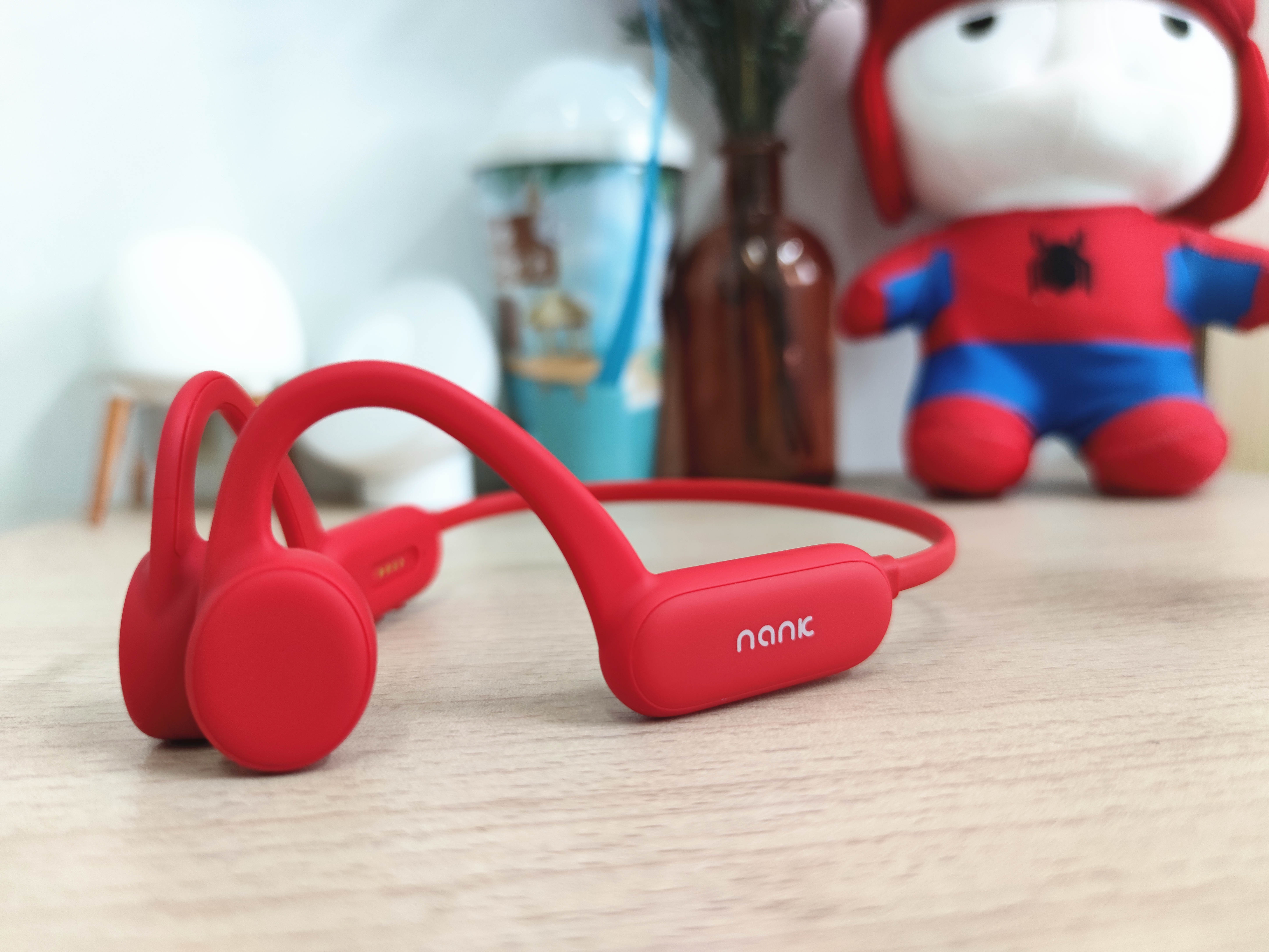 自带mp3单耳蓝牙骨传导耳机,自带音乐的骨传导蓝牙耳机