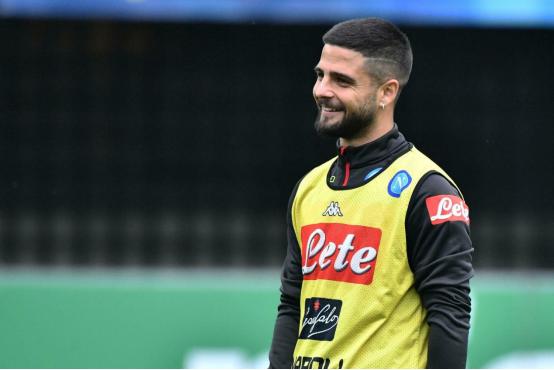 来自*手党黑**之城的因西涅,父亲是其足球道路上最大贡献者