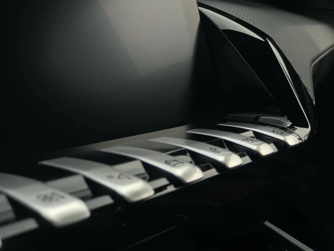 508l标致2021款试驾视频,2021标致508l360thp