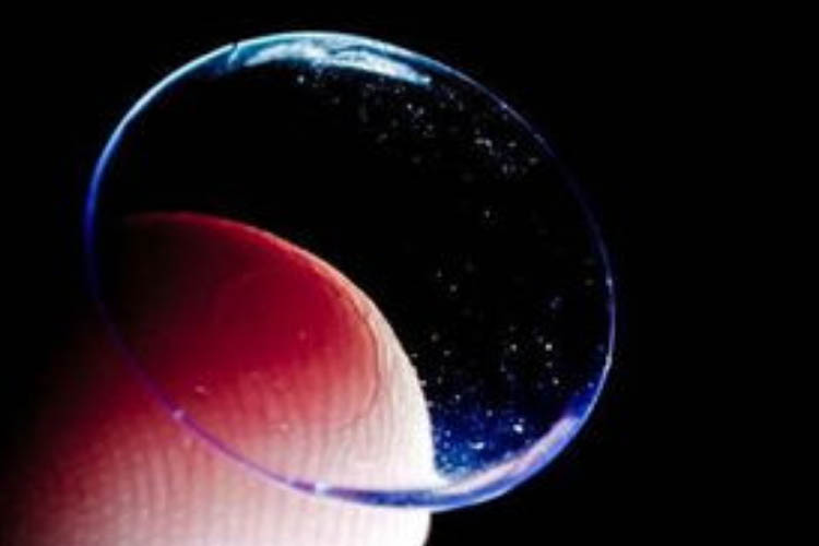 如何正确的选择隐形眼镜,隐形眼镜怎么选择才是最自然