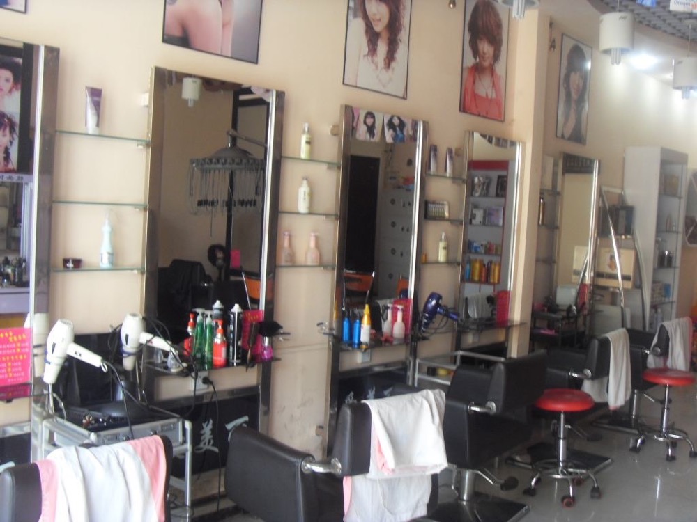 理发店洗发水暴利,发廊洗发水暴利吗