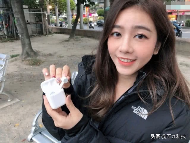 蓝牙耳机开箱及其实测,小米air耳机开箱视频