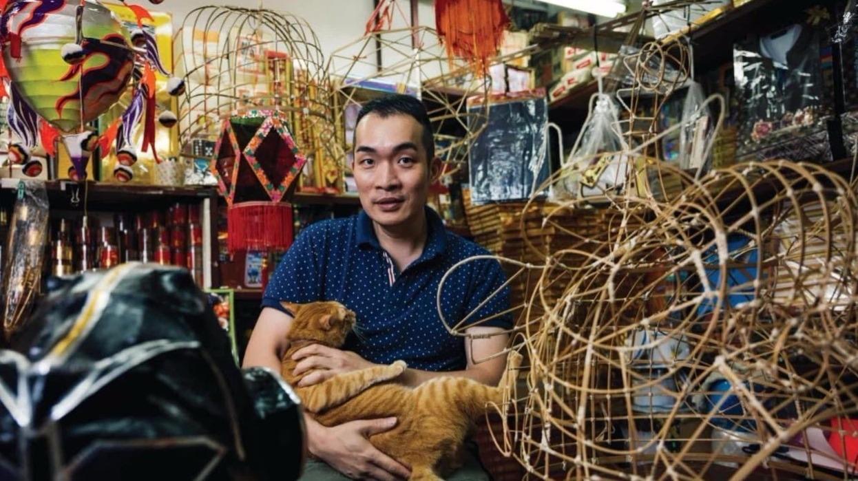 我在直播间做寿衣女模特，入行三年，有位大哥告诉我不要忘记初心