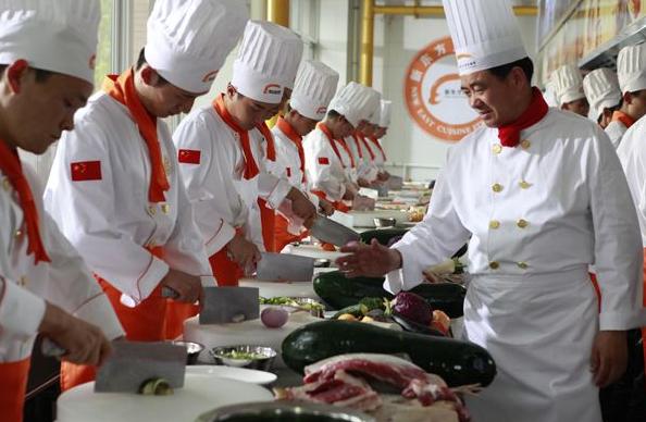 米其林厨师哪里学习,自学厨师该如何学习