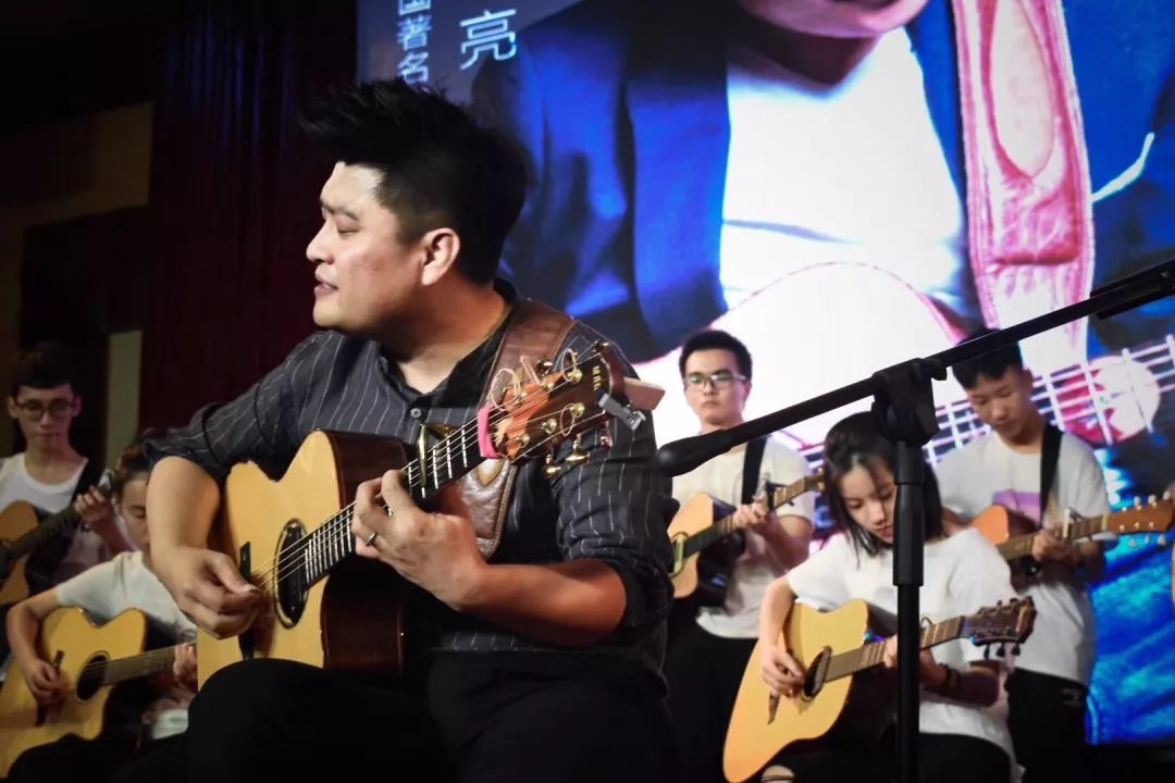 陈亮的无题,无题陈亮属于什么水平