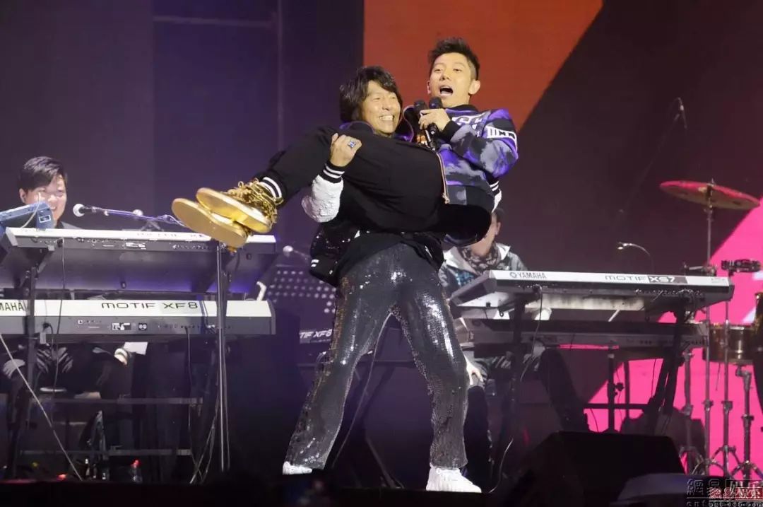 褰辫鍦堝畾蹇冧父,褰辫鍦堥兘鎯冲悆瀹氬績涓稿悧