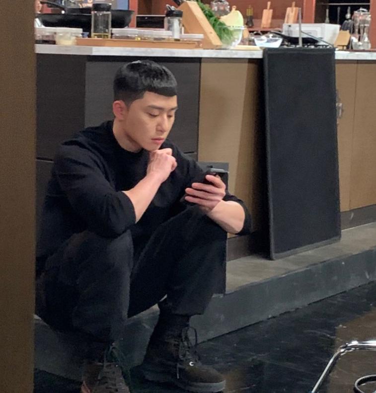 栗子头发型男2020流行发型教程,栗子头发型最流行