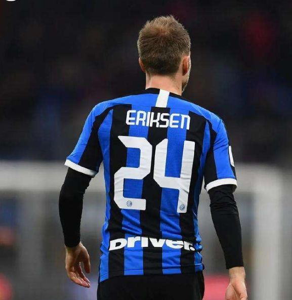 埃里克森发展阶段理论,埃里克森转身过人