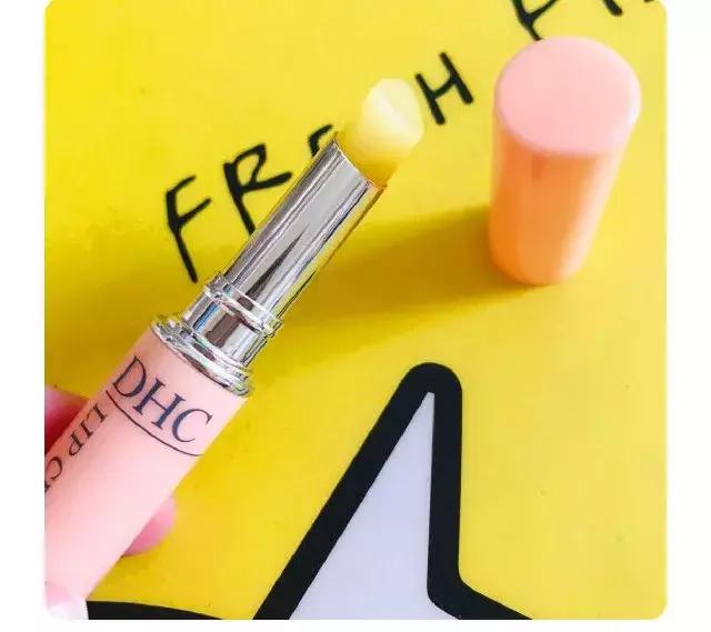 唇膏推荐红榜平价好用大干唇,平价又好用的去死皮唇纹唇膏