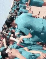 当了一天摄影师，我却中暑流鼻血，真是不服老不行啊