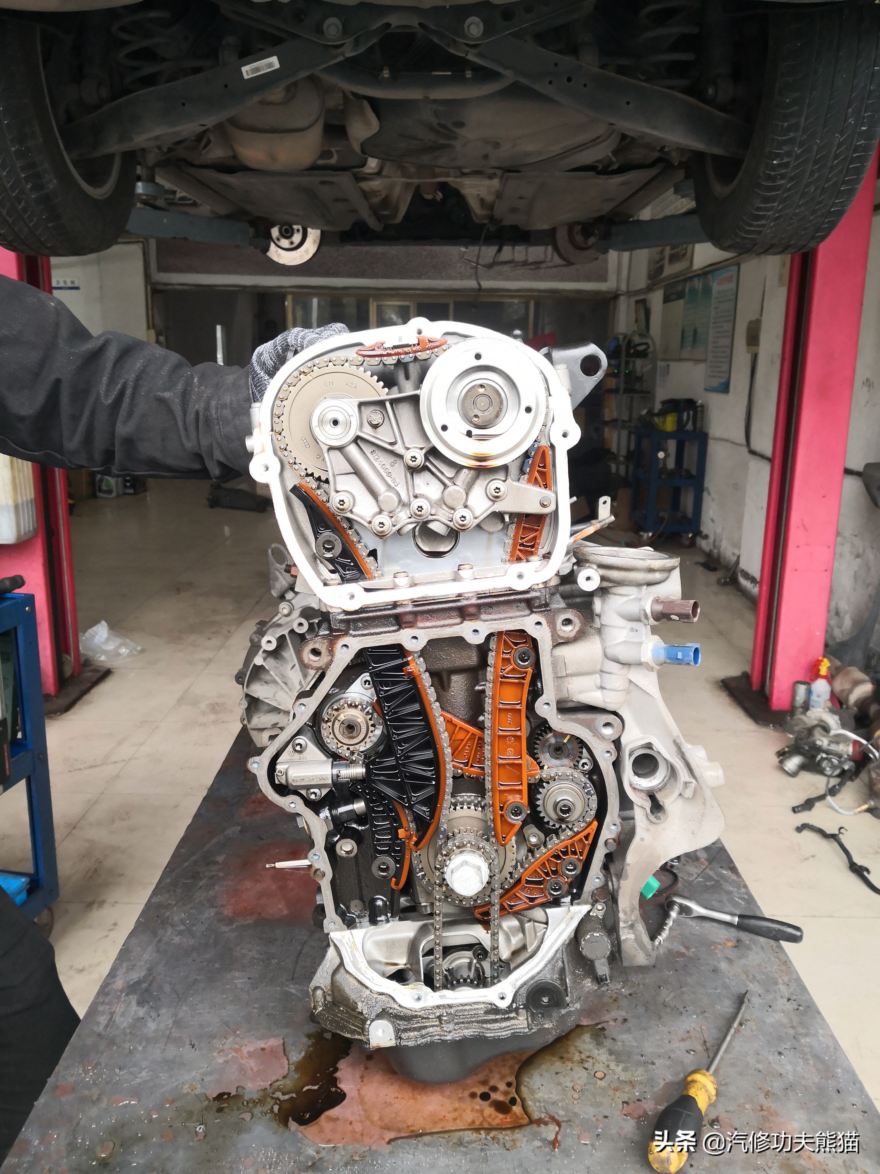 dsg双离合起步抖动有异响,大众帕萨特3.0v6发动机烧机油