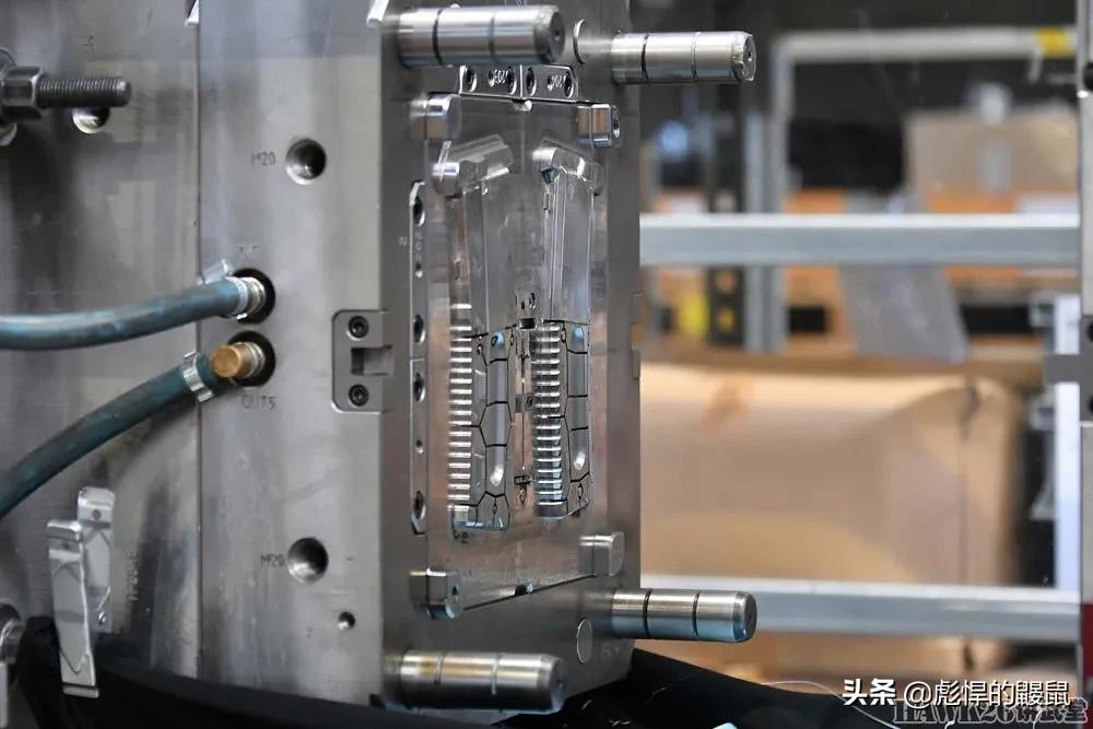 556*夹弹**来啦，纤维*夹弹**全金属质感