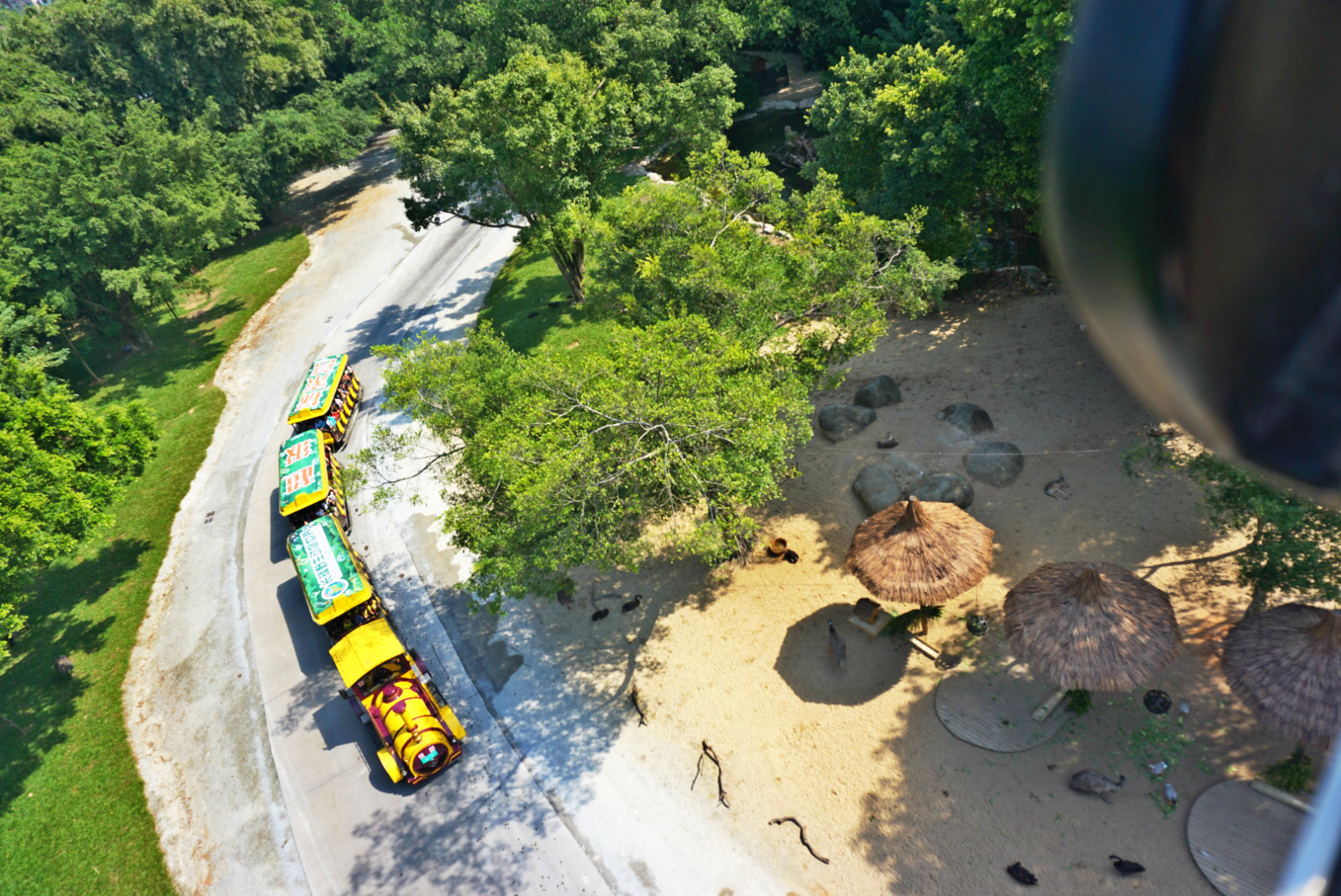 常州恐龙园和珠海长隆哪个好玩,珠海长隆海洋王国好玩吗