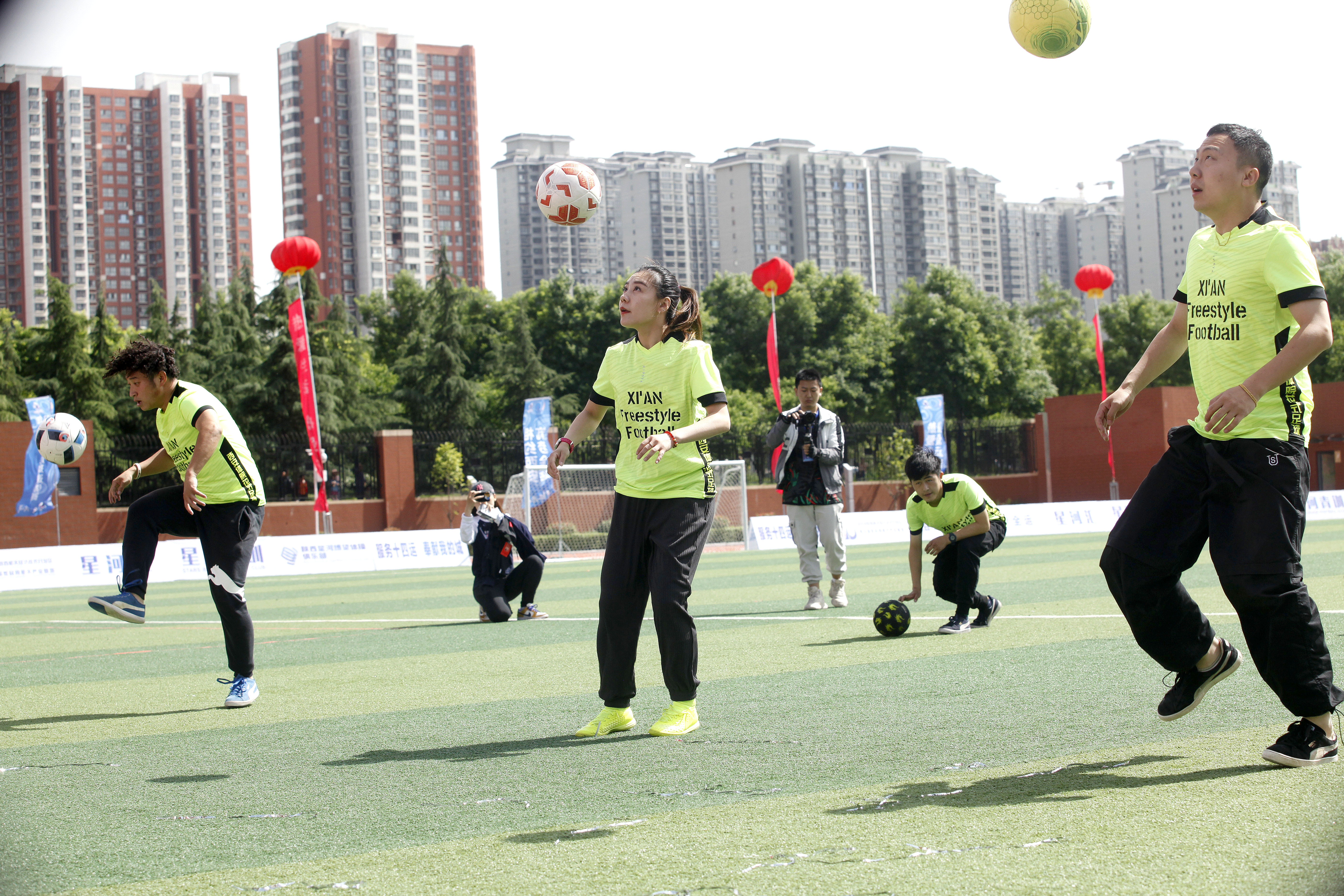 铿锵玫瑰航空展,铿锵玫瑰国际舞台音乐会