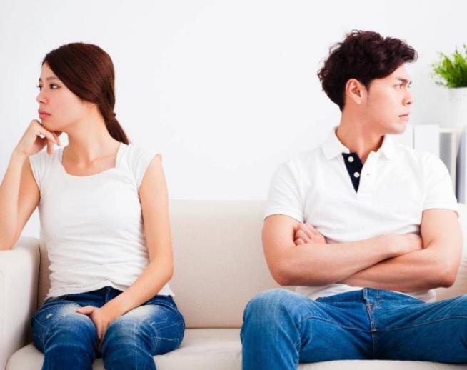 故意冷落你的人是什么心态,面对有人故意要孤立你你怎么办