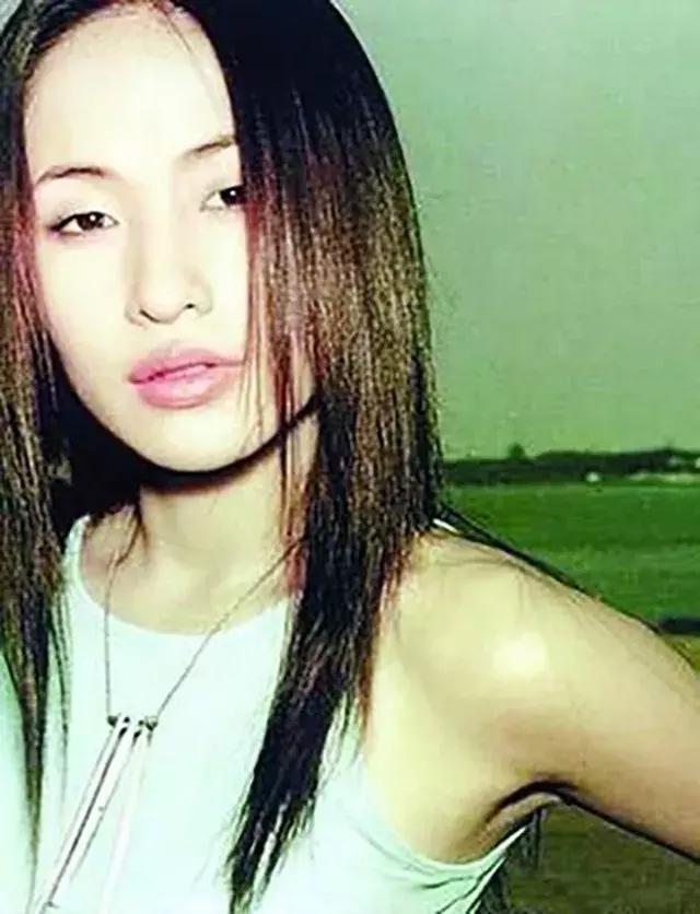 萧亚轩巅峰时期退圈,萧亚轩衰老