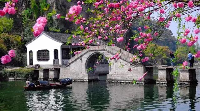 励志金句经典语录300句,励志座右铭八个字经典语录