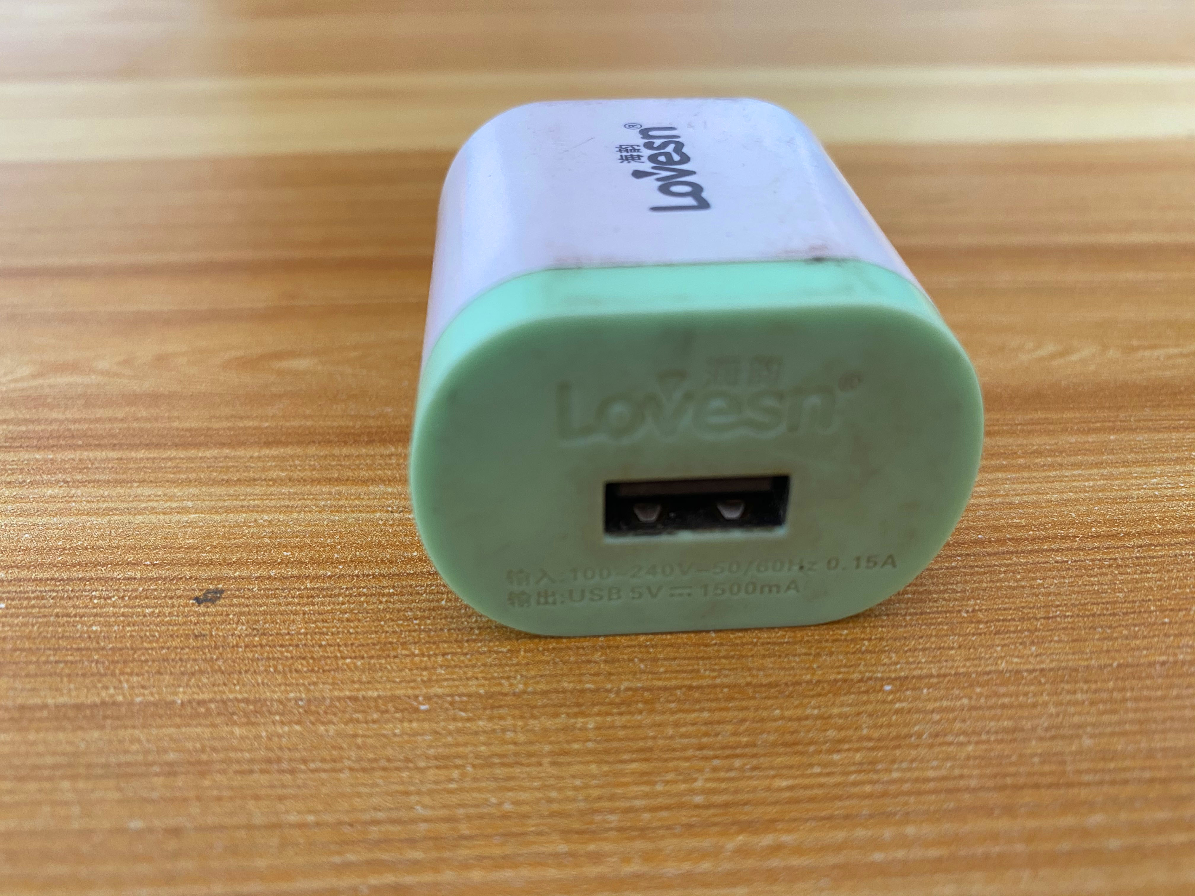 苹果原装充电器和国产充电器对比,目前公认最好的苹果手机充电器