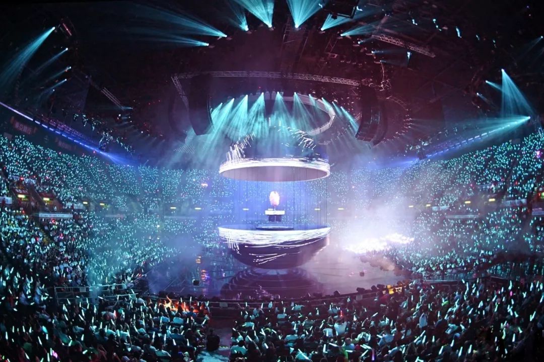 容祖儿张学友刘德华,容祖儿演唱会刘德华出场