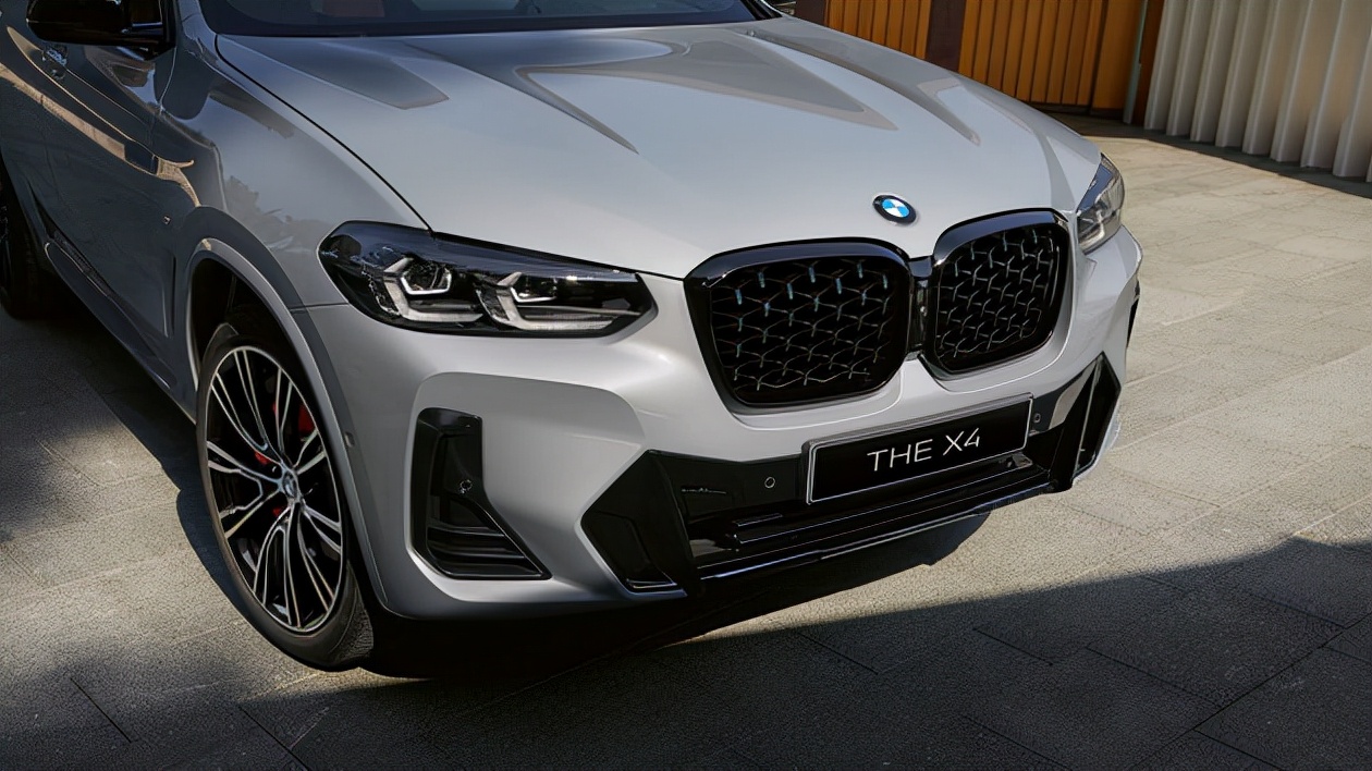 宝马x4全新2022款行驶视频,宝马x4全新2024款顶配落地价