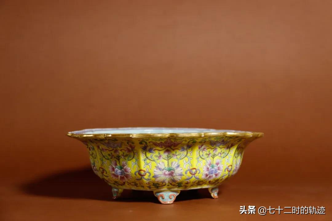 瓷器拍卖会现场视频,拍卖史上最高成交价瓷器