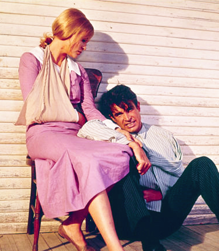 邦妮与克莱德属于新好莱坞电影吗,雌雄大盗邦妮和克莱德被打成筛子