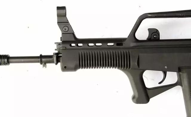 95式自动步枪100米打靶技巧,95式和191自动步枪有啥区别