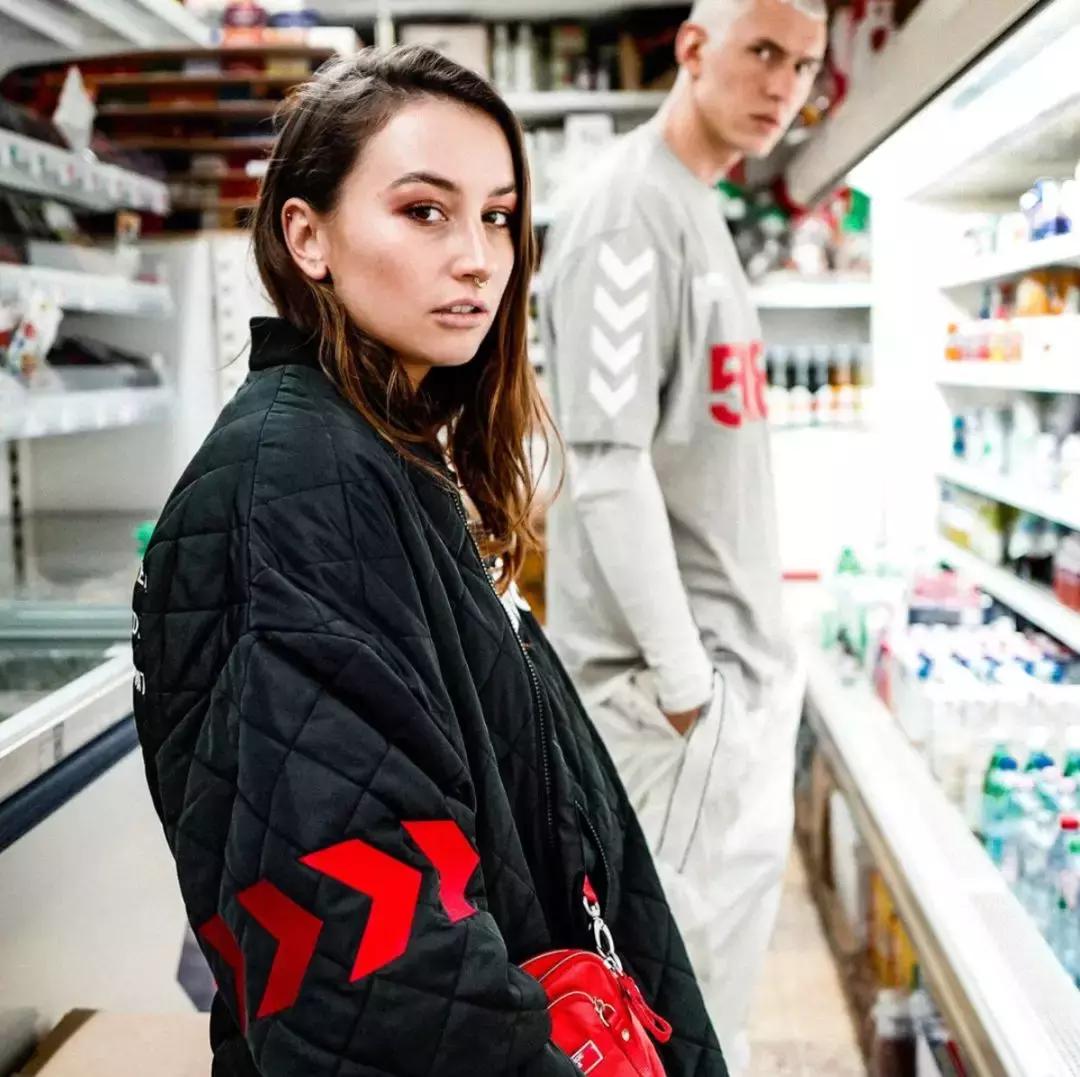 皇马热刺的老伙伴、足球鞋名家hummel，做潮牌还是这么好看