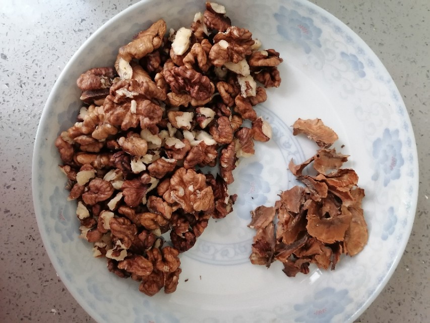 宝宝核桃红枣包子怎么做,补脑核桃包的做法