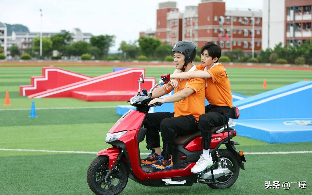 碎片信息“读”人：李晨最后哭了，我却心疼曾被全网嘲讽的蔡徐坤