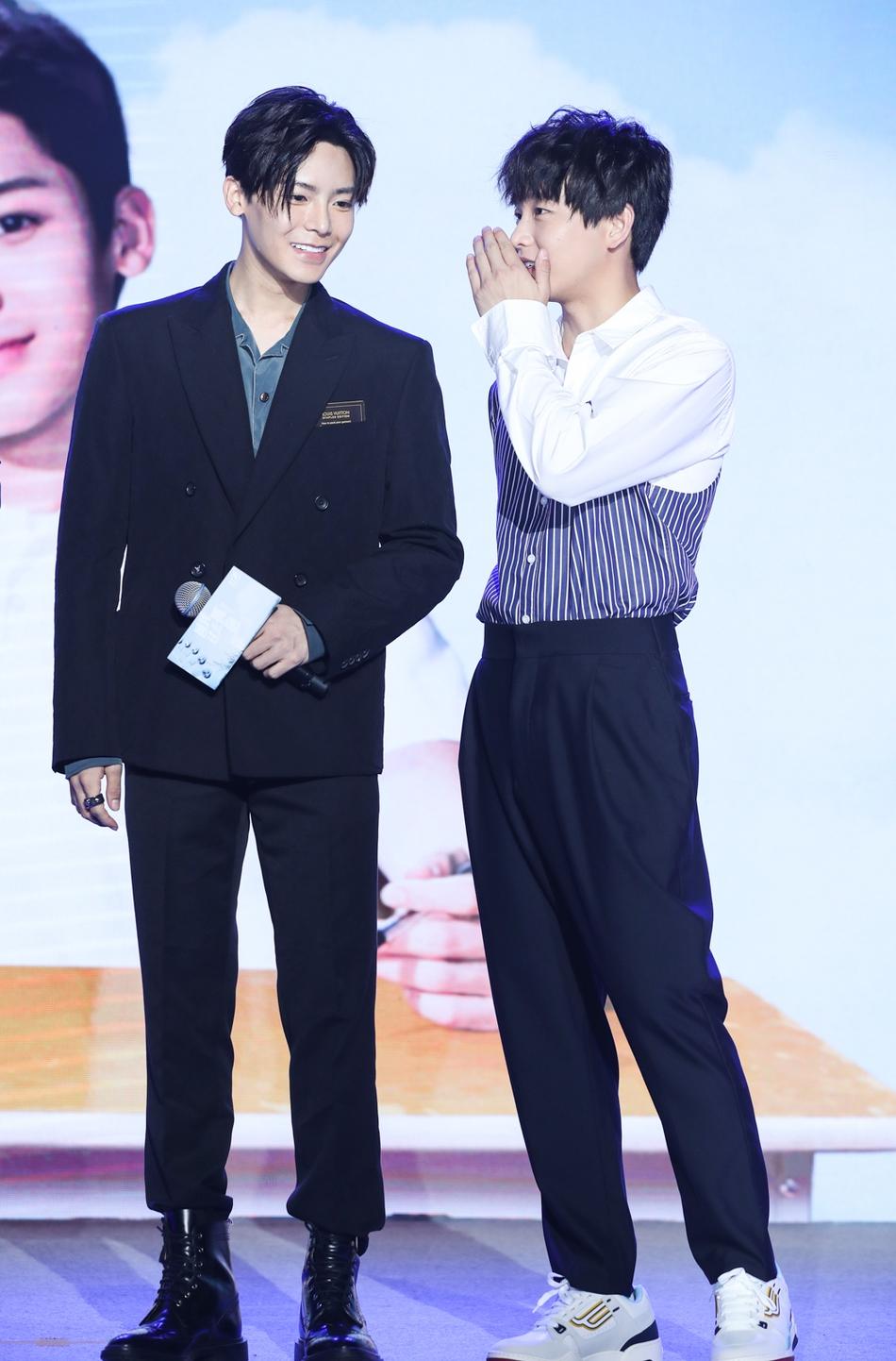 侯明昊彭昱畅回到过去拥抱你,侯明昊彭昱畅最新电影