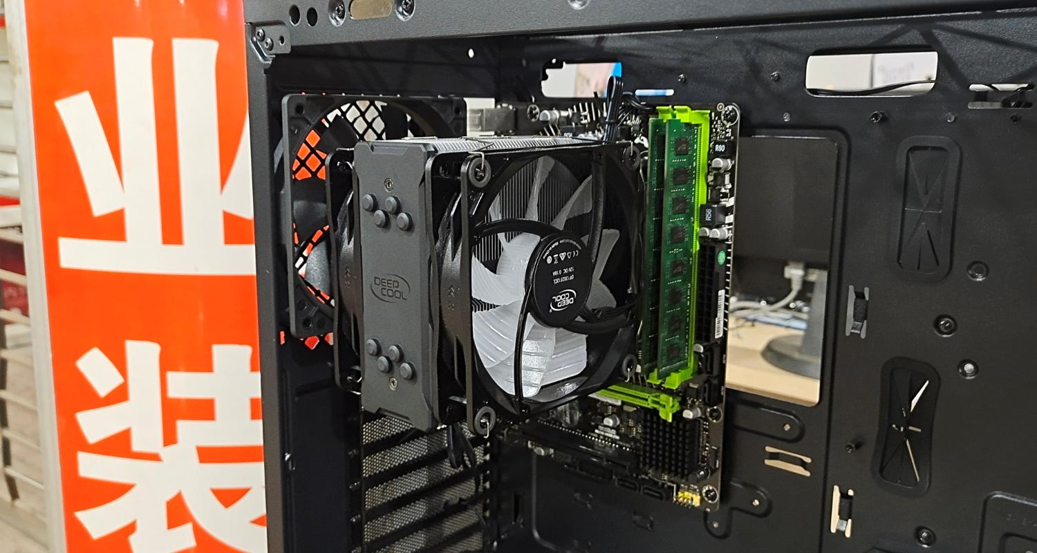 电脑城装机视频教程,九州风神水冷散热器安装过程