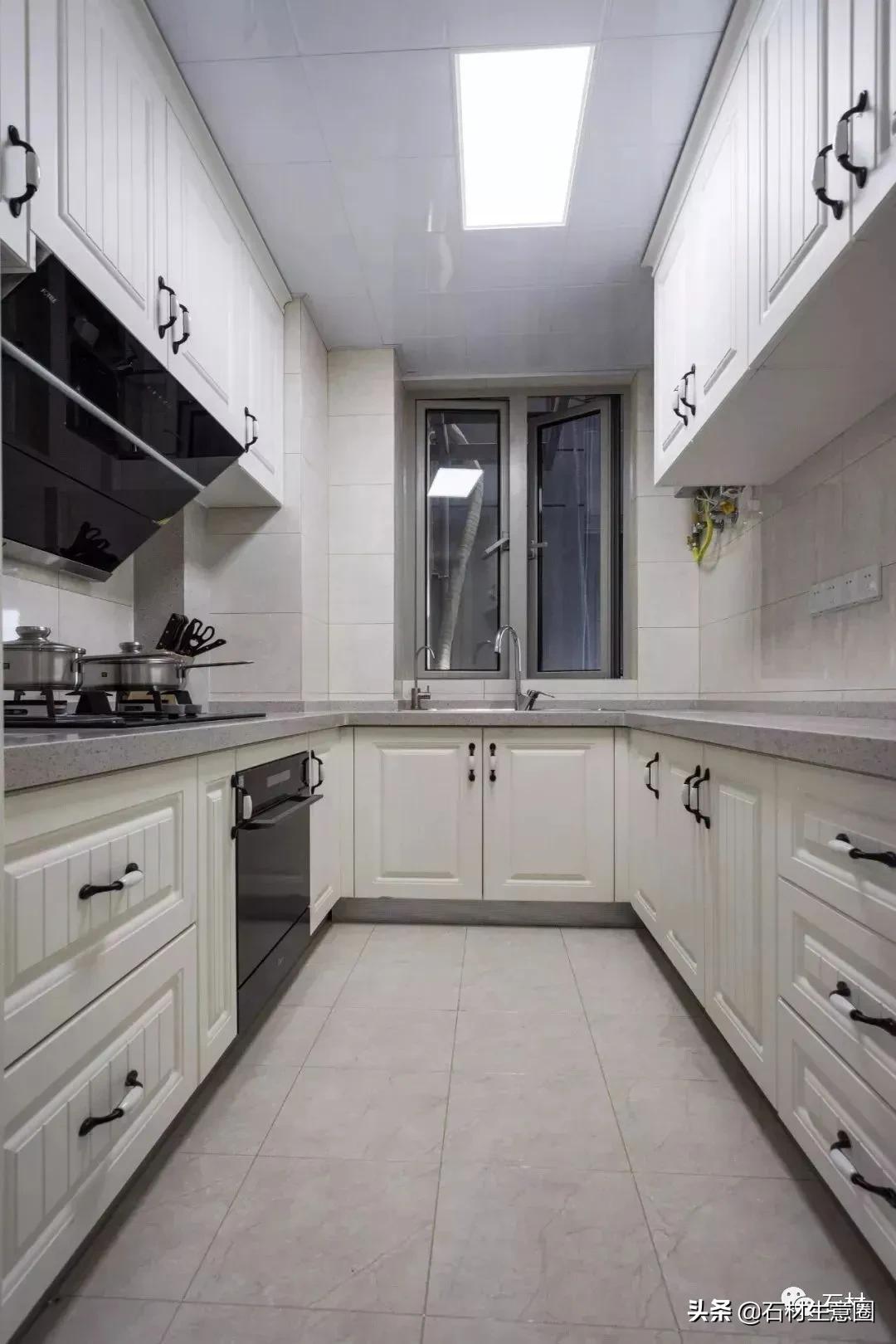 厨房灶台黑色白色柜子效果,黑灰色厨房灶台效果图