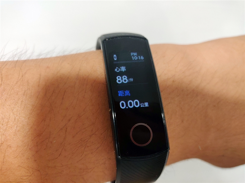 荣耀手环5i血氧测试准确吗,荣耀手环6与荣耀手环5对比评测