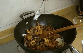 香辣鱿鱼最正宗的做法,香辣鱿鱼须香辣可口