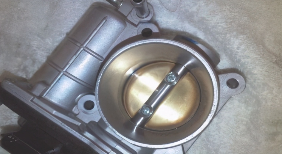 凯美瑞加速异响声音,老款凯美瑞加速异响