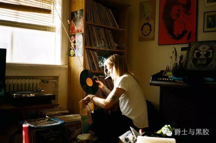 黑胶唱片淘汰了吗,黑胶唱片每次都是重新开始吗