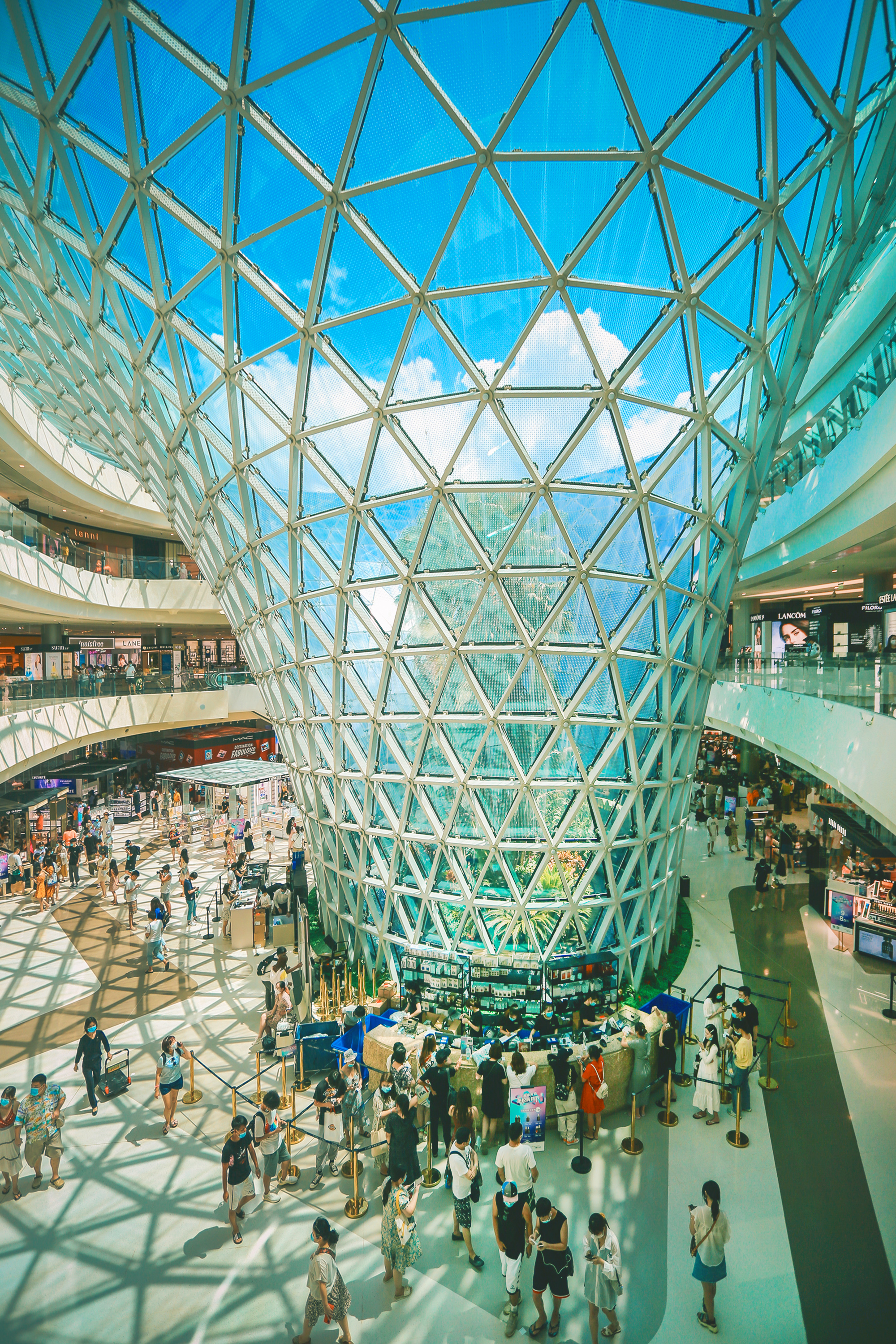 三亚旅行都去逛免税城了！到底值不值得打卡？哪些东西值得买？