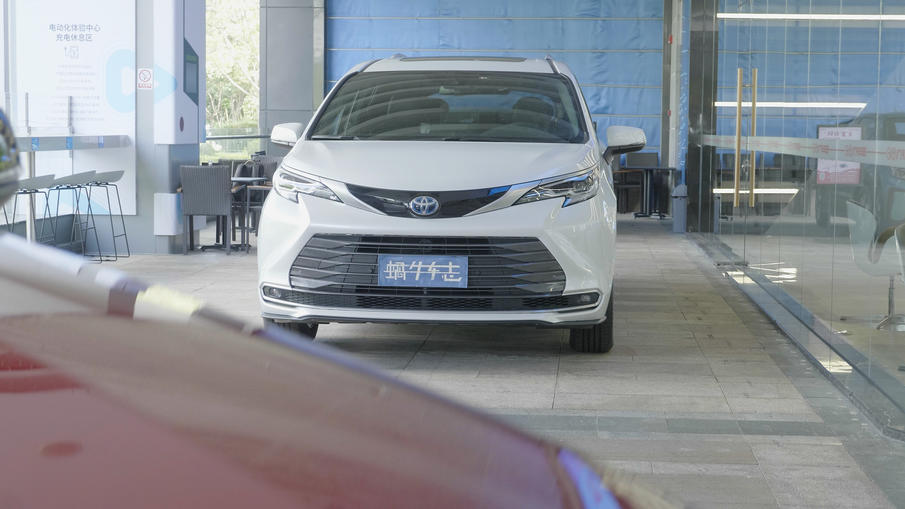 国产丰田塞纳加价,国产丰田赛娜加价多少钱