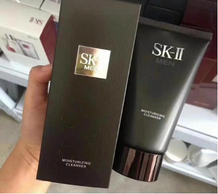 sk2洗面奶男士对比科颜氏,科颜氏高保湿男士洗面奶白色瓶