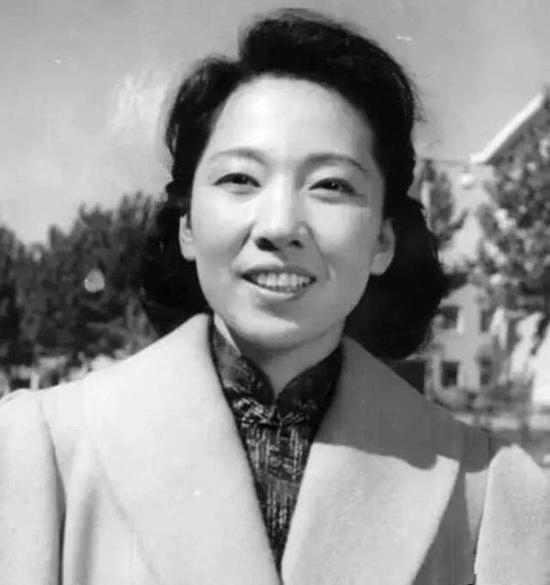 2018年离世的十位名人,2017年已经26位去世的名人一览表