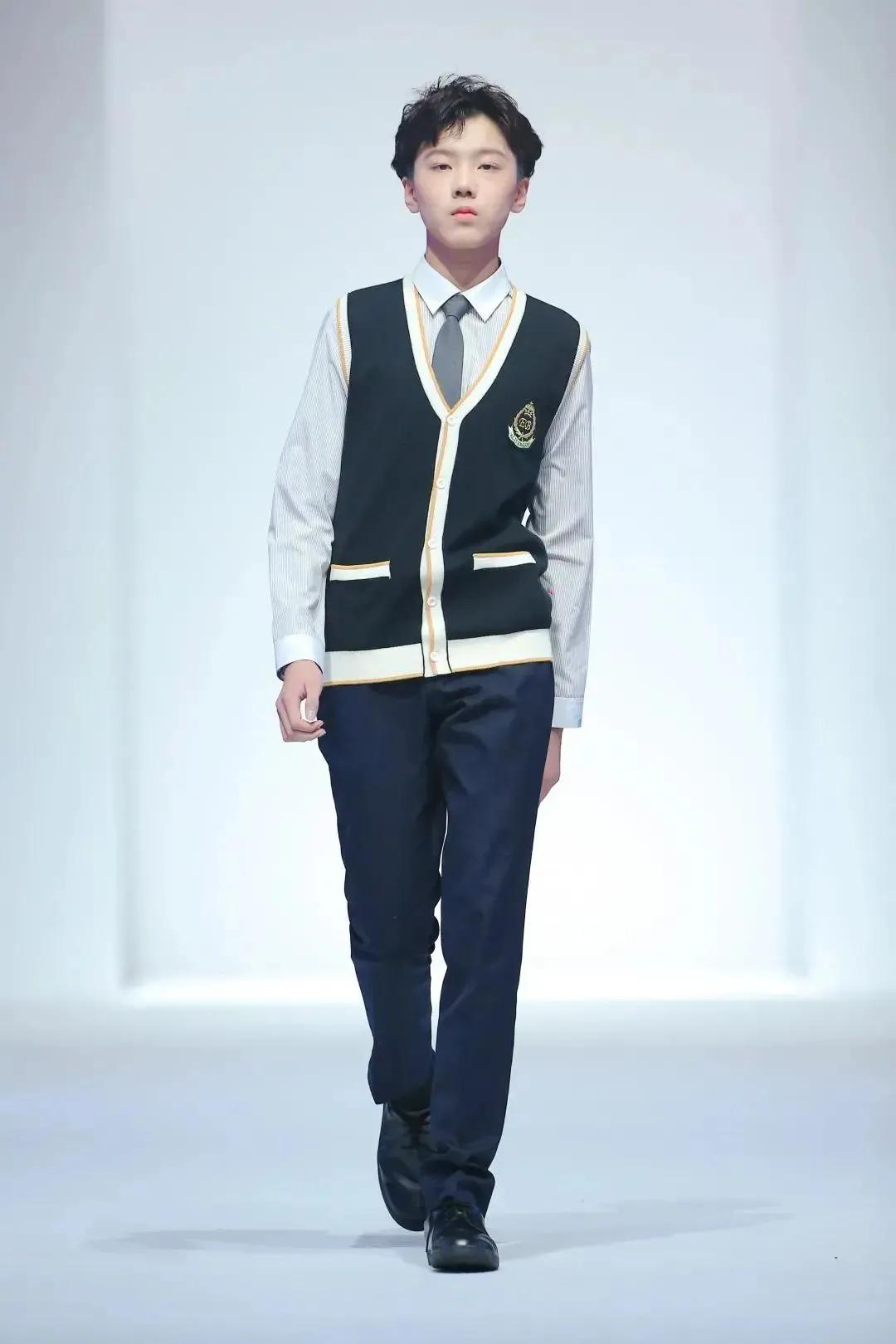 儿童模特的选择标准有哪些,少儿模特的主要训练内容有哪些