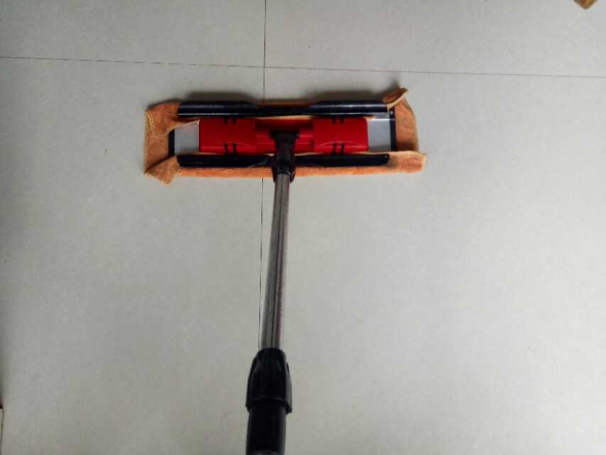 地面潮湿，让地板快速干，您只要拖地的时候加一物，既干净又干爽